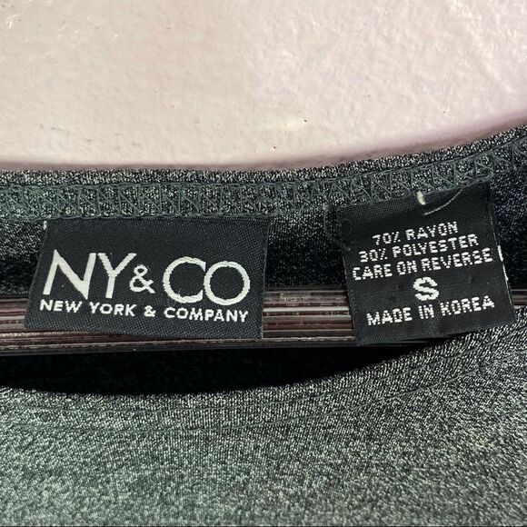 New York & Co. Sleeveless Popover Stretch Shirt Charcoal Gray Small Tank Top - Picture 8 of 8